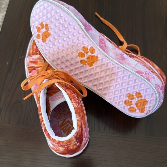 NWOB COLLINA STRADA
Multicolor Vans Edition SK8-HI 38 DX Sneakers - Picture 6 of 6